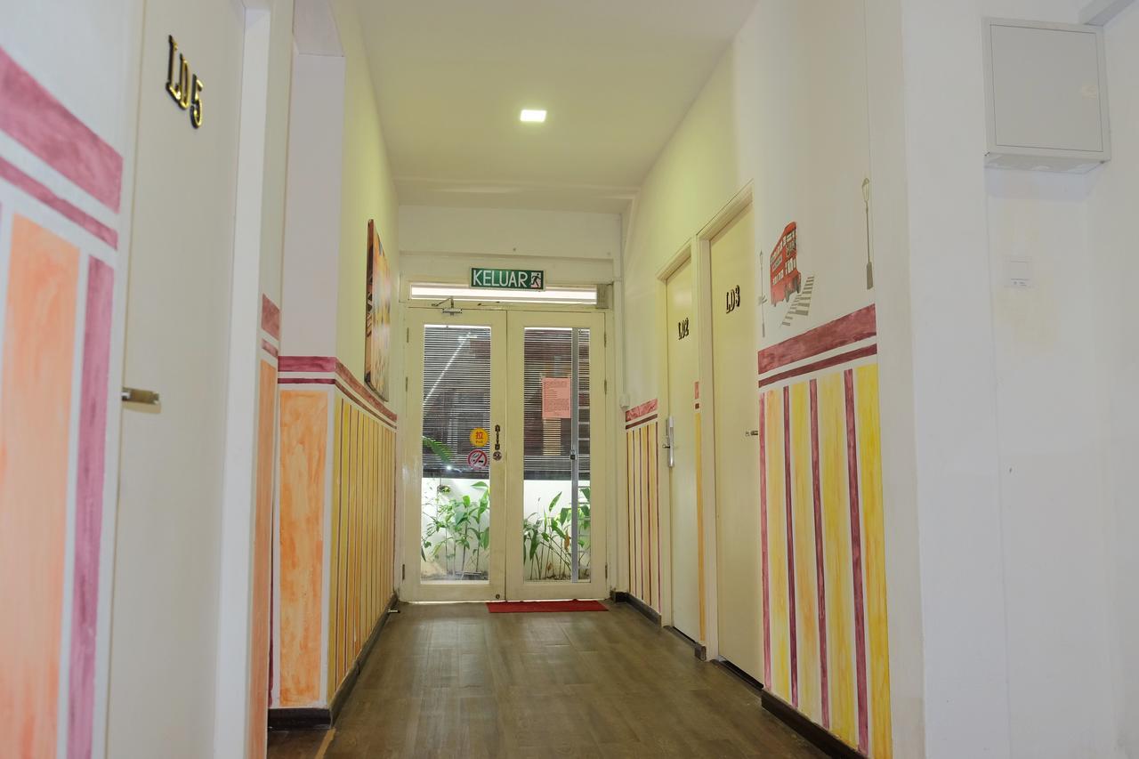 Natol Homestay - London Kuching Luaran gambar