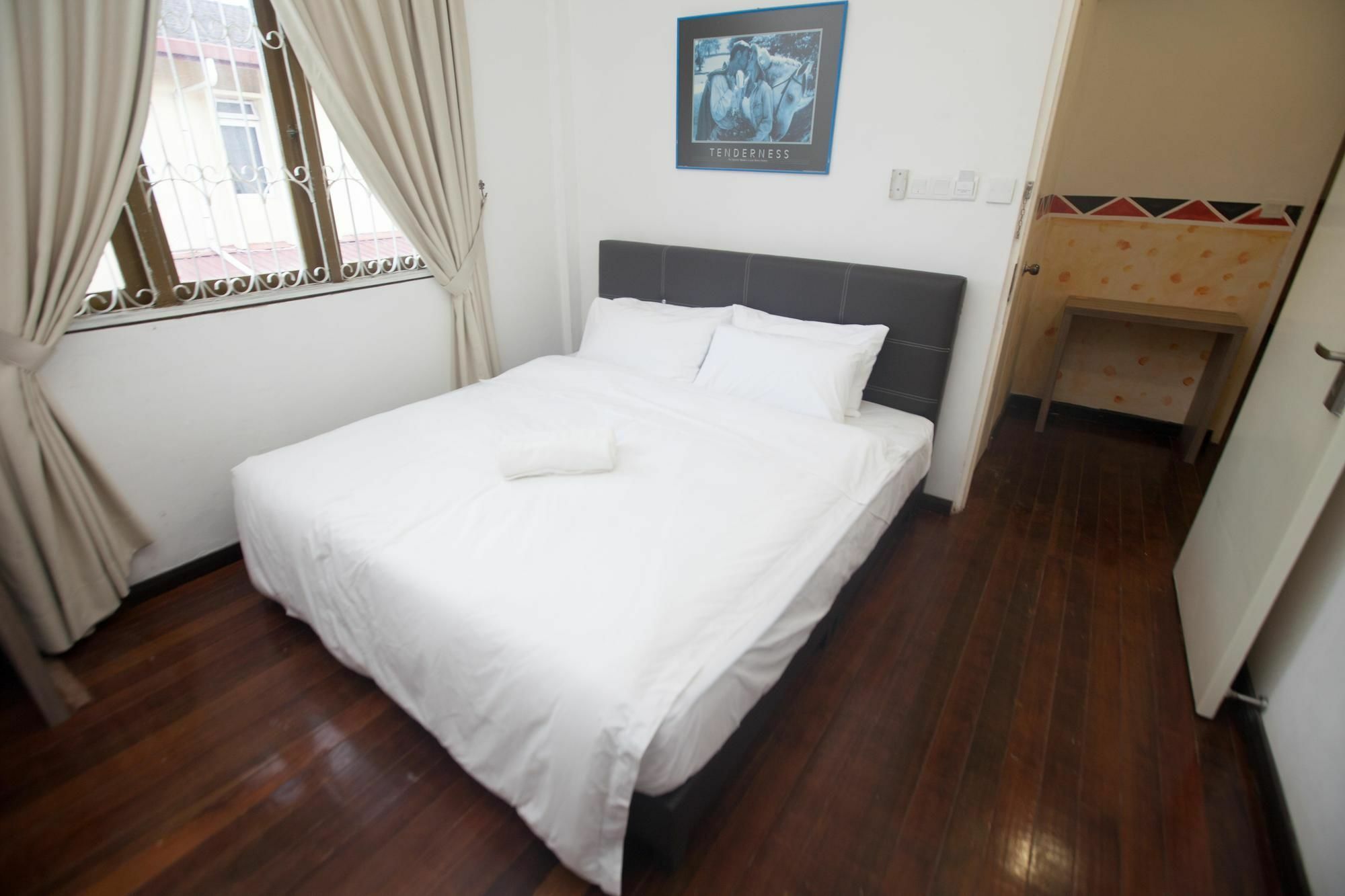 Natol Homestay - London Kuching Luaran gambar